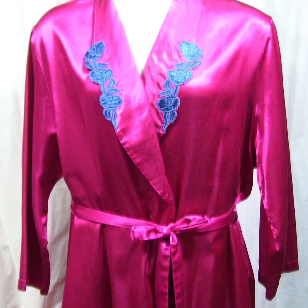 Lingerie Collection Cherry Red Satin Long Robe Brushed Lined Size L
